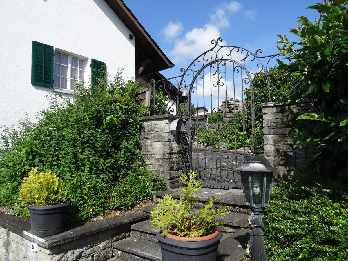 Heidis Gastehaus Bed & Breakfast Niederwil Exterior foto